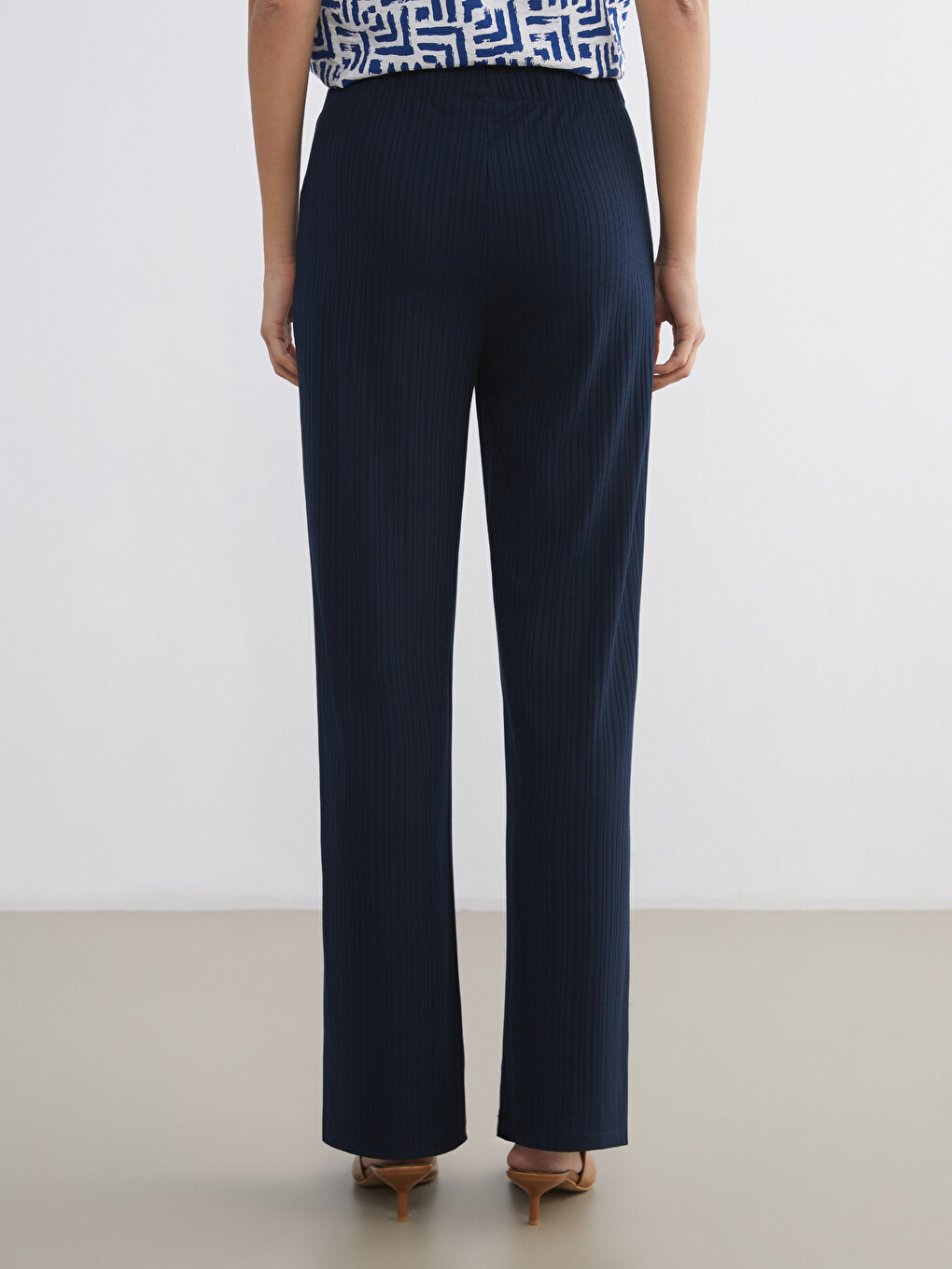 Elastic Waist Wide Leg Women's Trousers-3