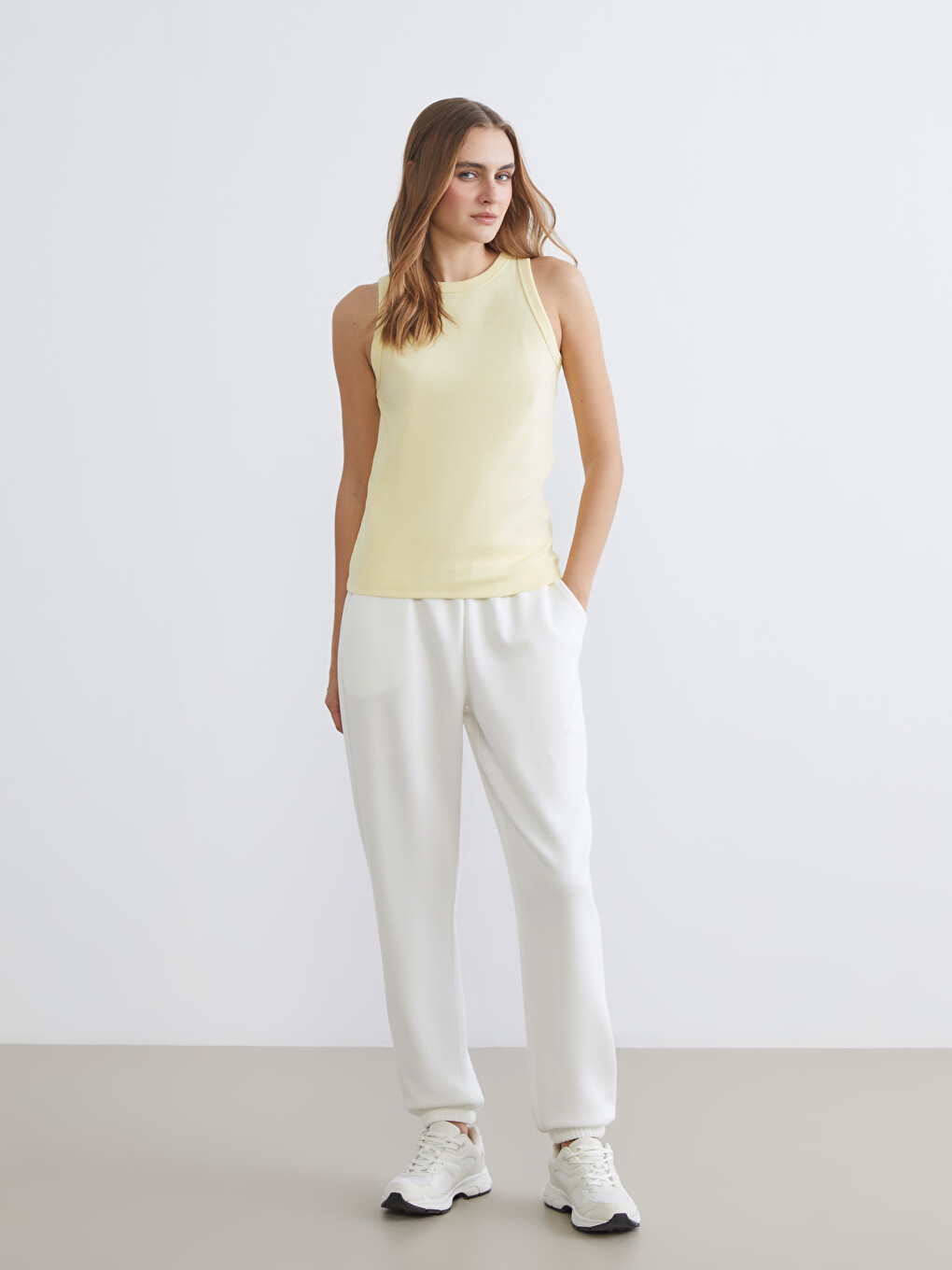 Débardeur Femme Col Rond-1
