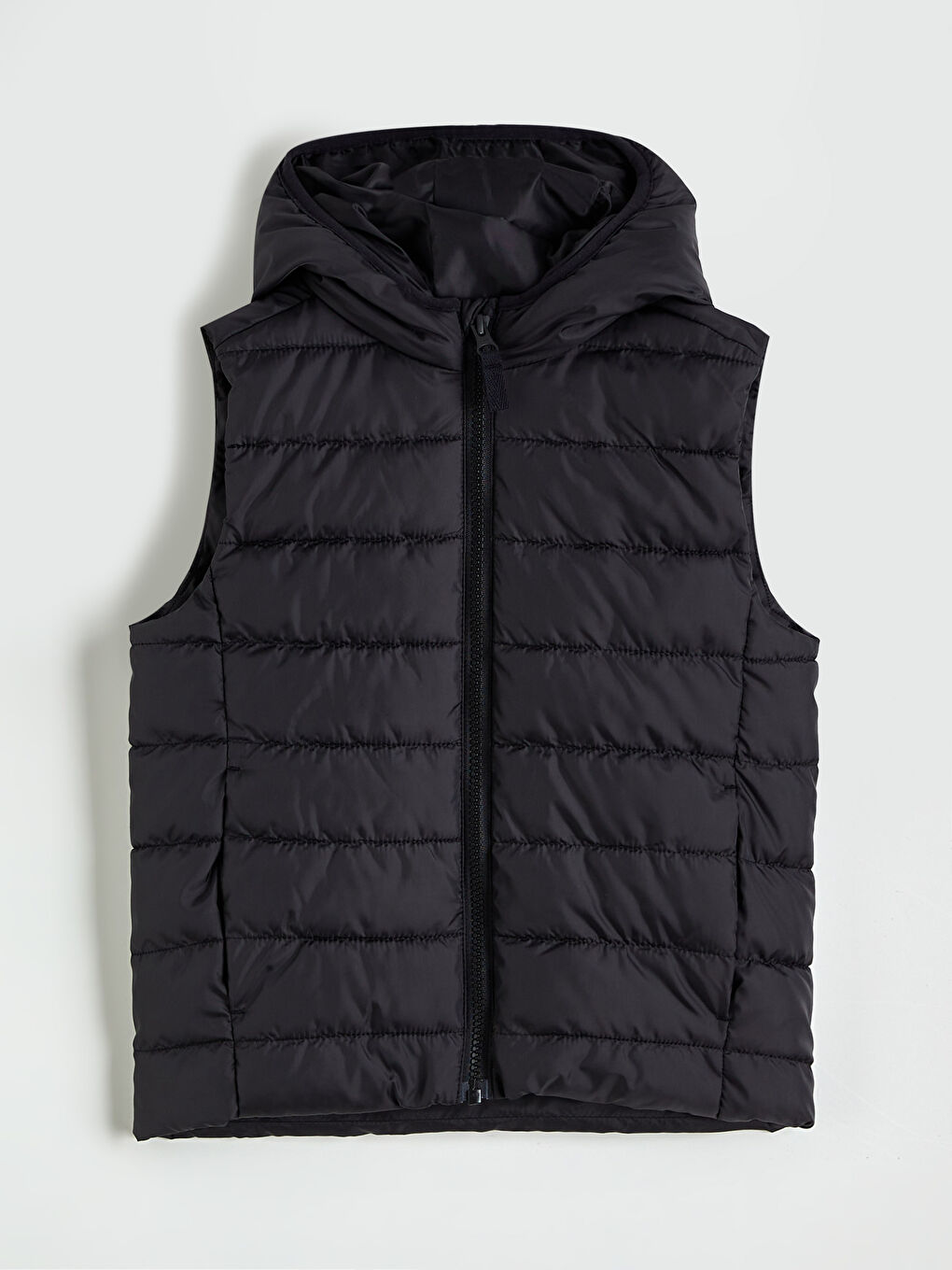 Prsluk sa kapuljačom za dečake, prošiven i postavljen