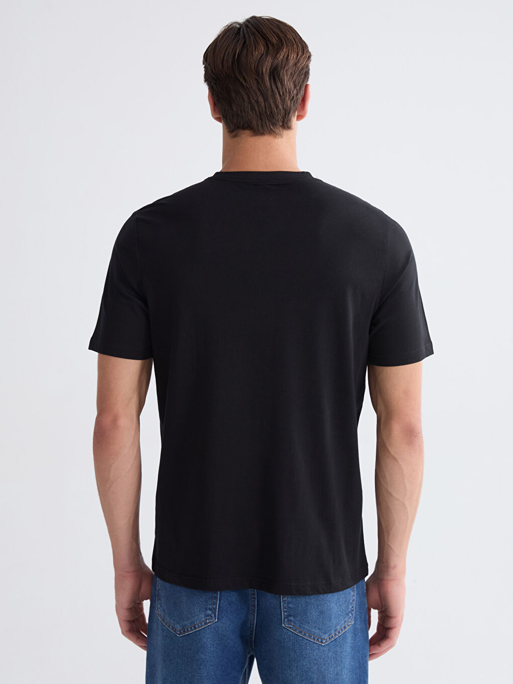 تيشيرت ياقة V كم قصير للرجال-3