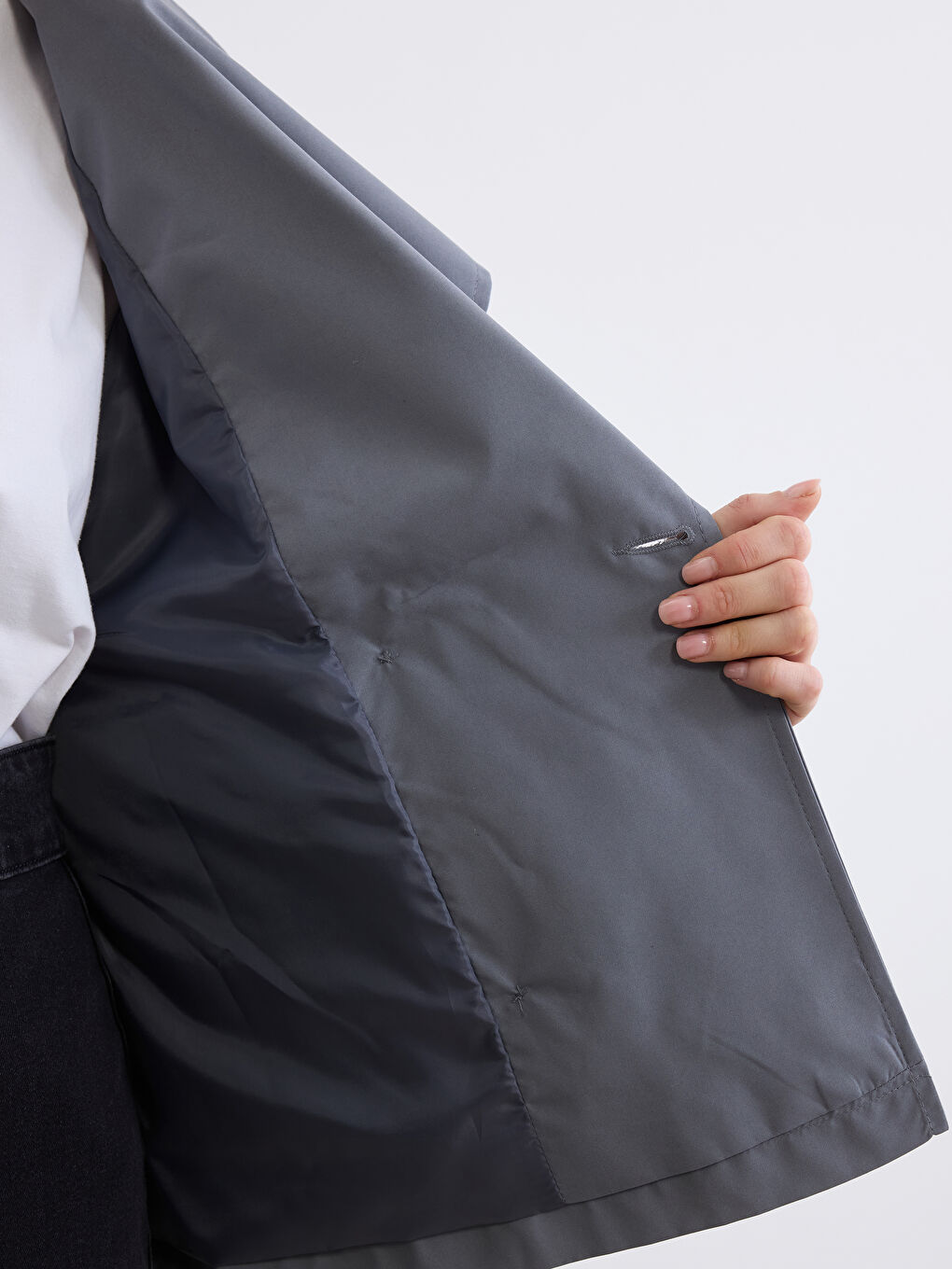 Gri Kruvaze Yaka Oversize Kadın Trençkot-3