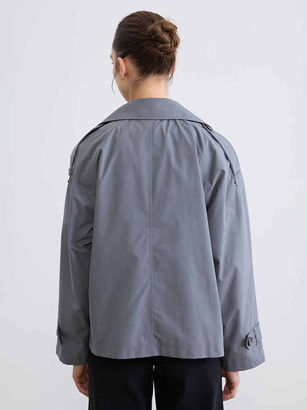 Gri Kruvaze Yaka Oversize Kadın Trençkot-4