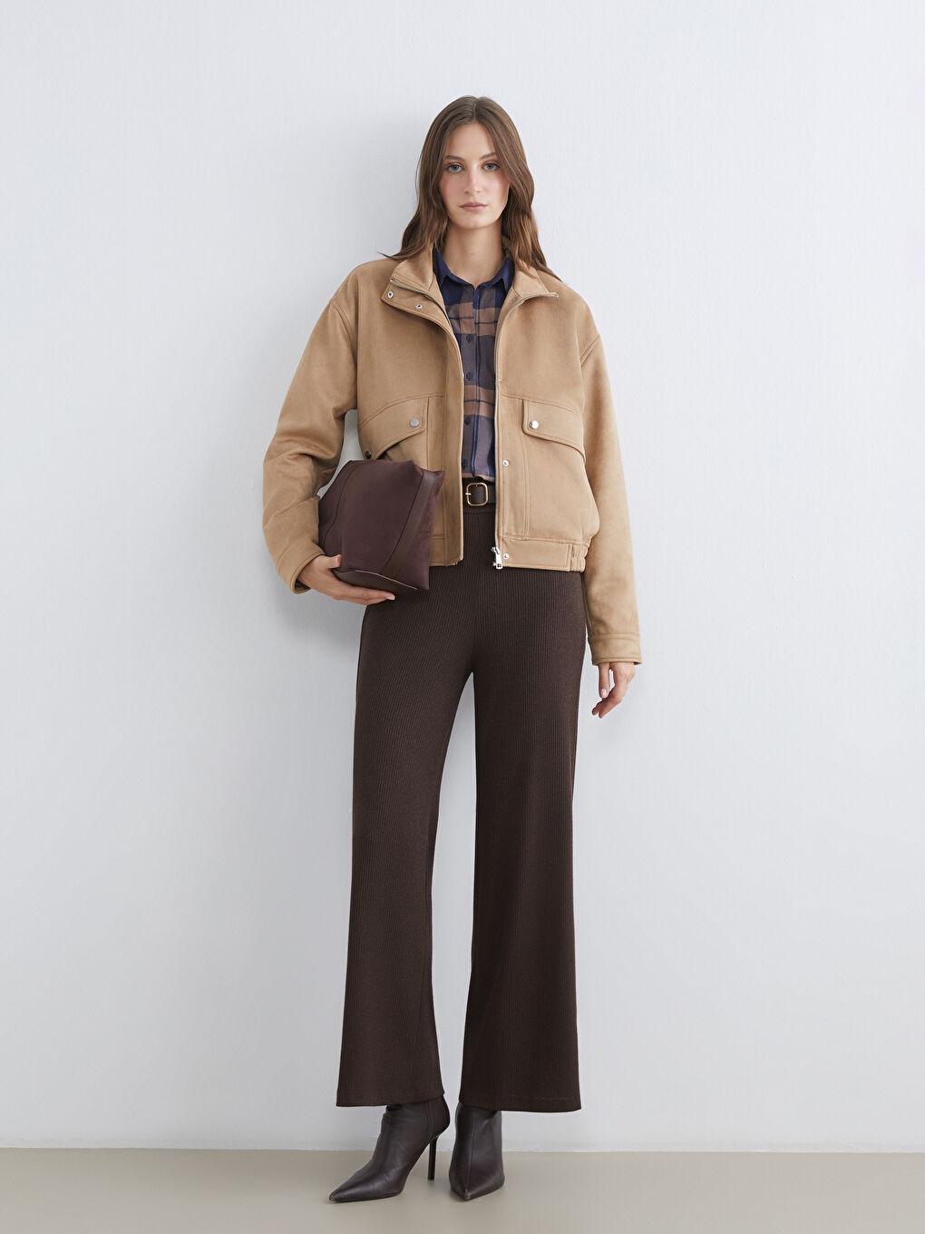 Женско яке с висока яка от изкуствен велур-1