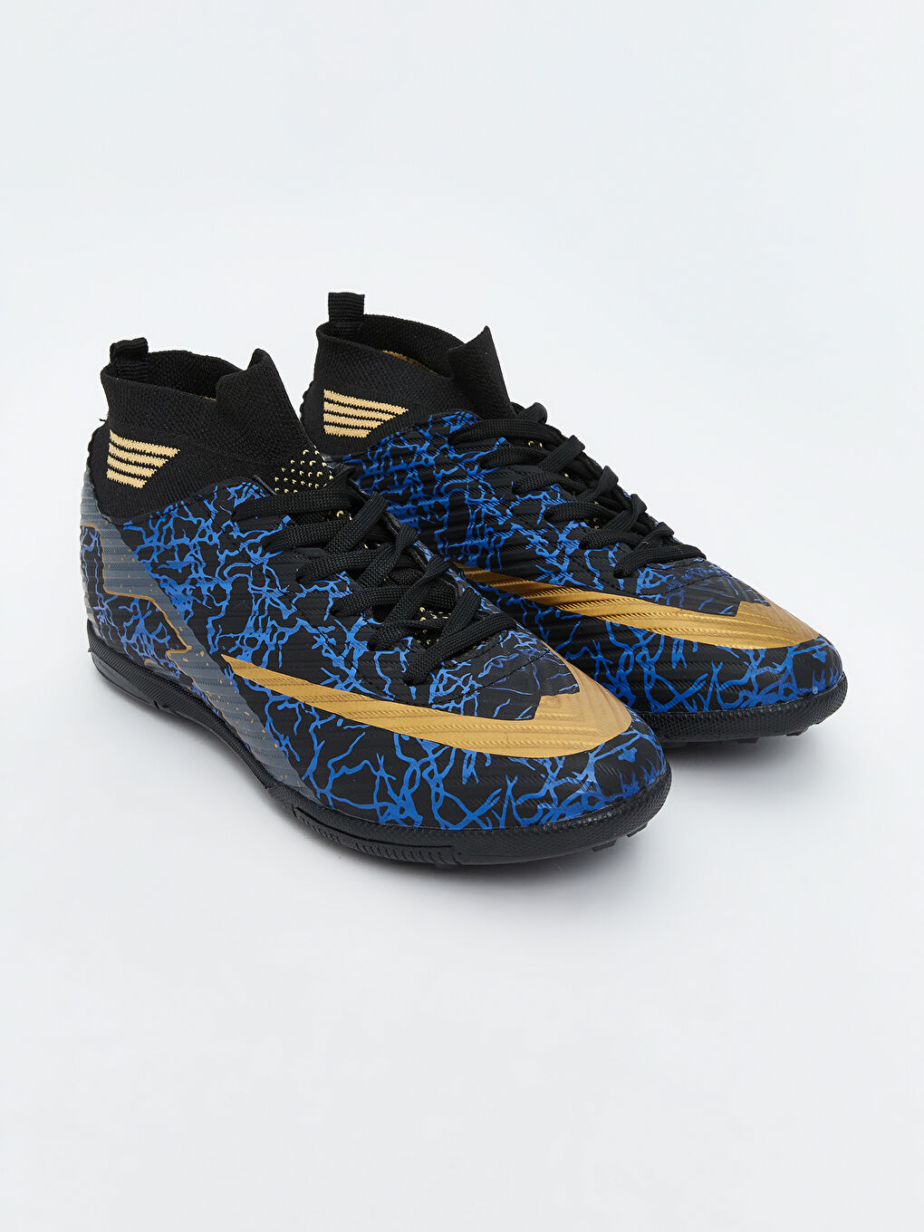 Laced Boys' Soccer Shoes