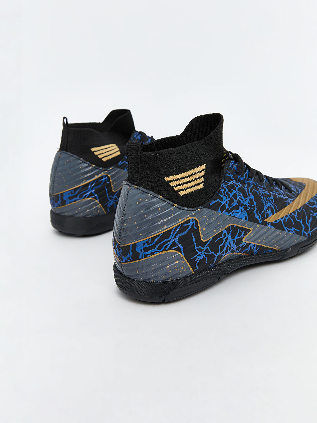 Laced Boys' Soccer Shoes-4