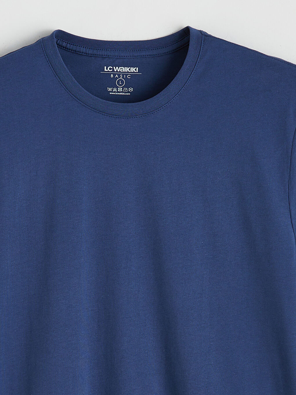 تيشيرت رجالي بياقة دائرية قماش جيرسي-5