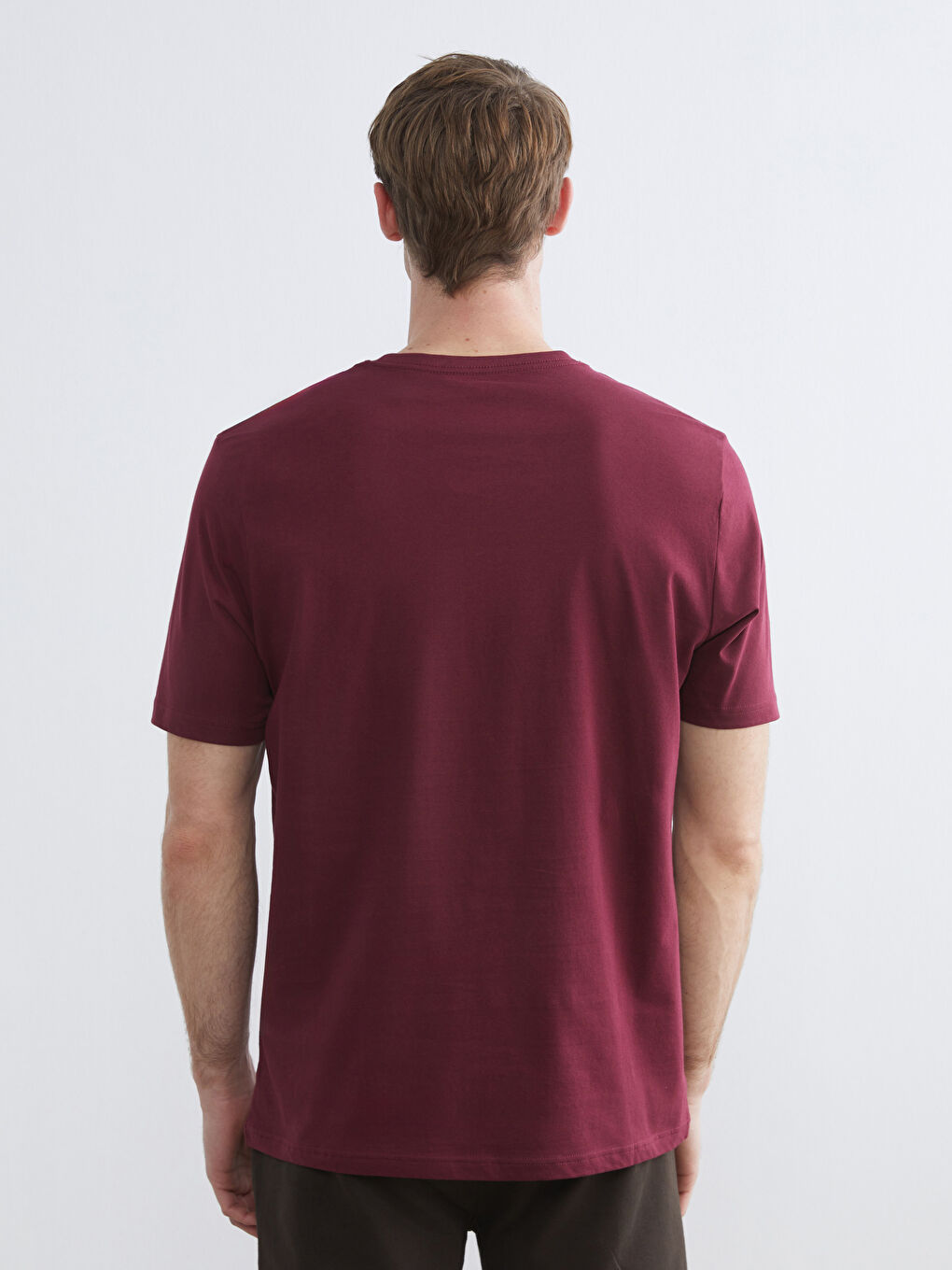 تيشيرت رجالي بياقة دائرية قماش جيرسي-3