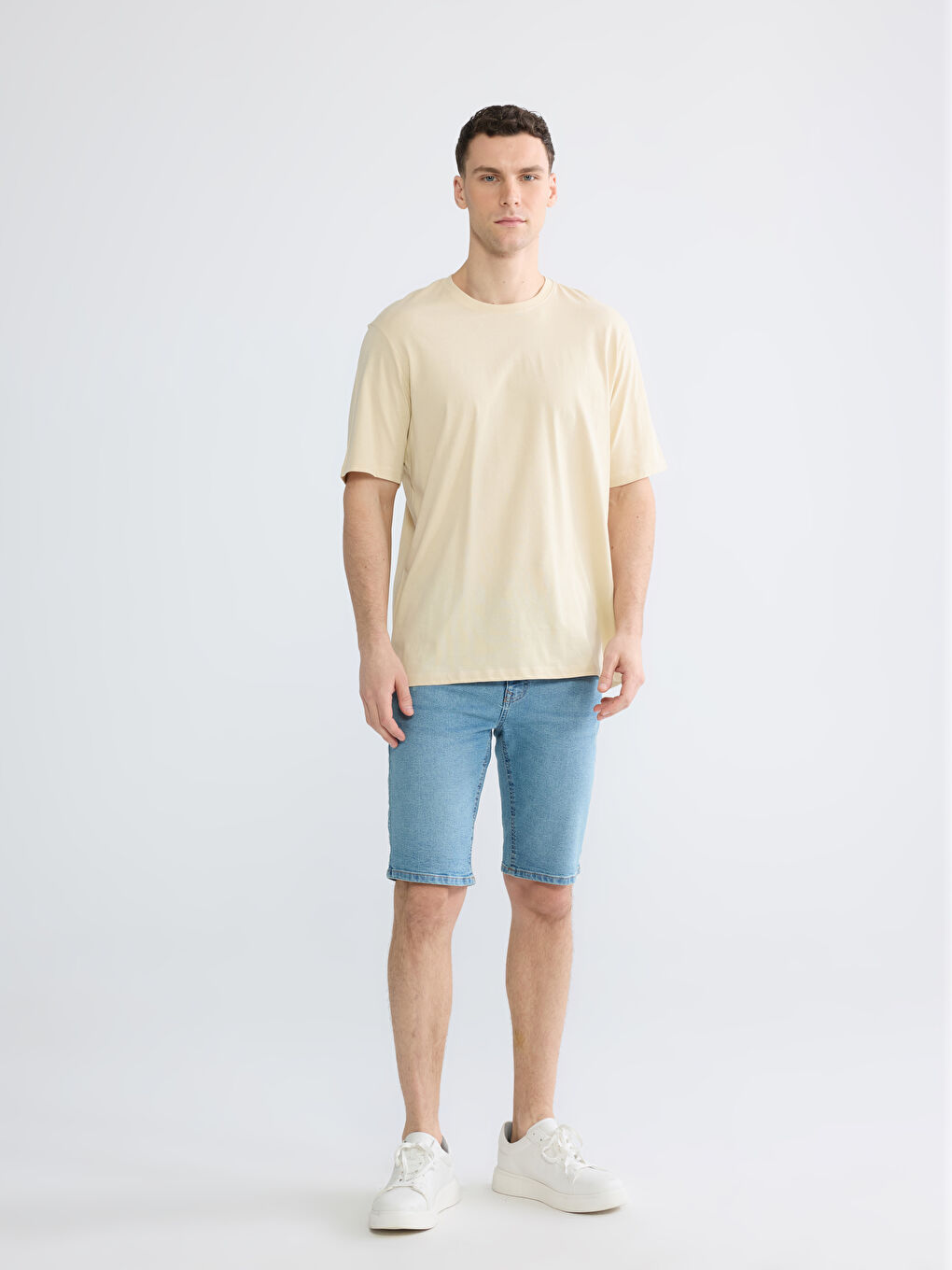 تيشيرت رجالي بياقة دائرية قماش جيرسي-1