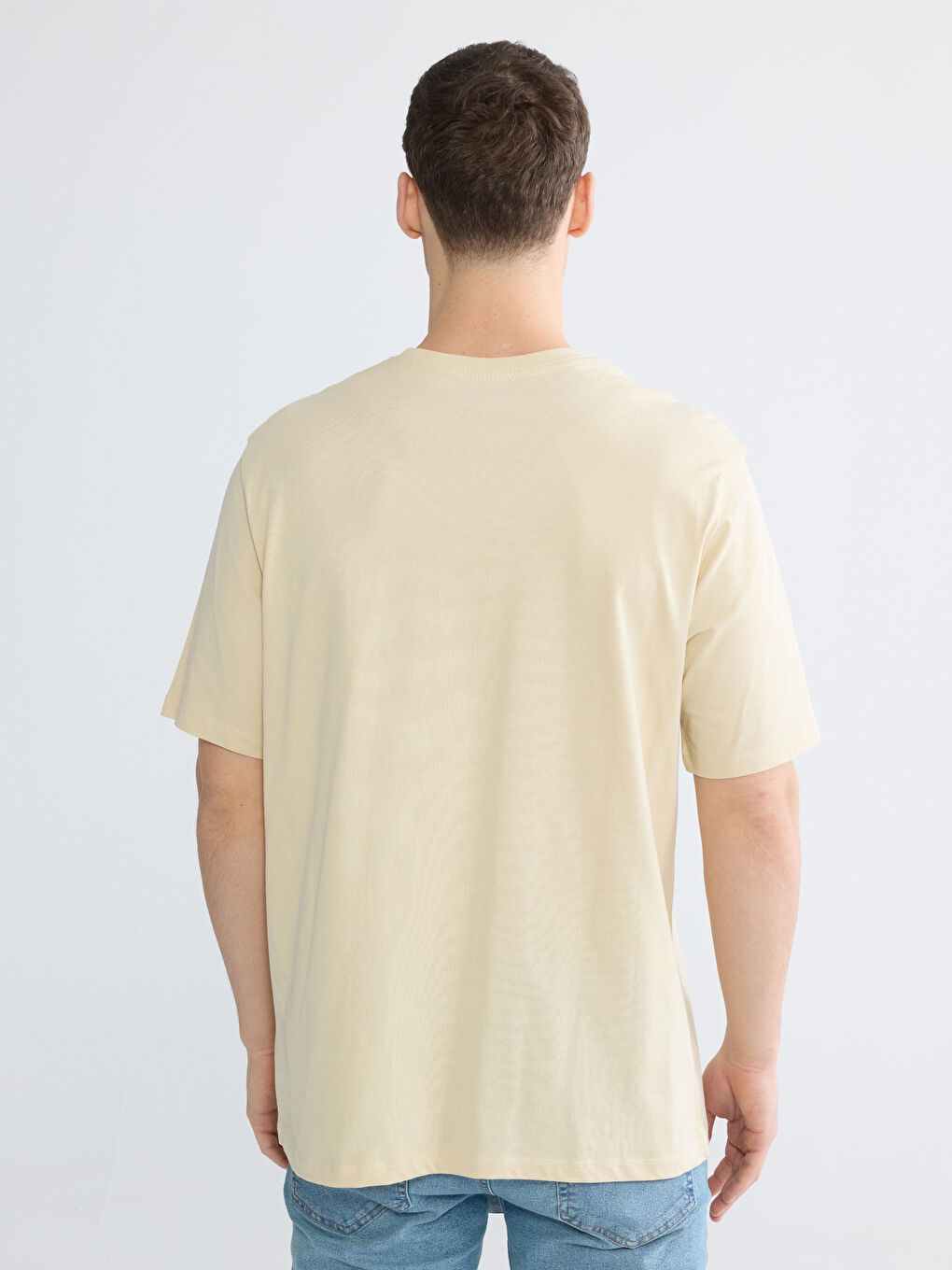 تيشيرت رجالي بياقة دائرية قماش جيرسي-3