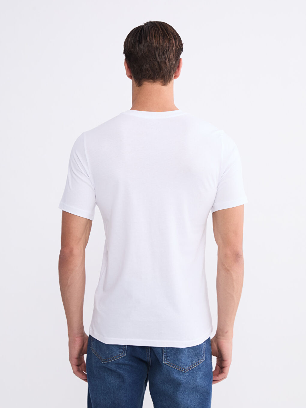 تيشيرت ياقة دائرية للرجال-3