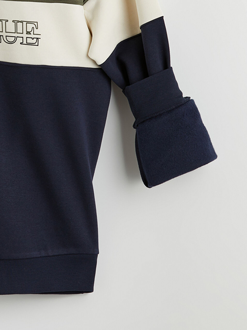 Dik Yaka Renk Bloklu Erkek Sweatshirt-2