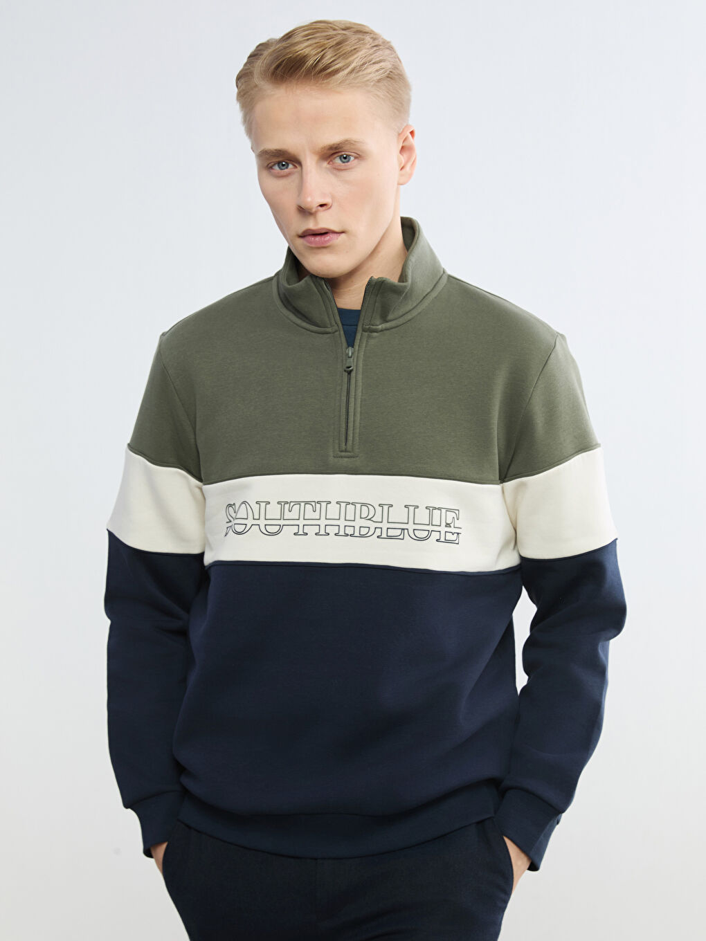 Ανδρικό Φούτερ με Ψηλό Λαιμό και Χρωματικό Μπλοκ-1