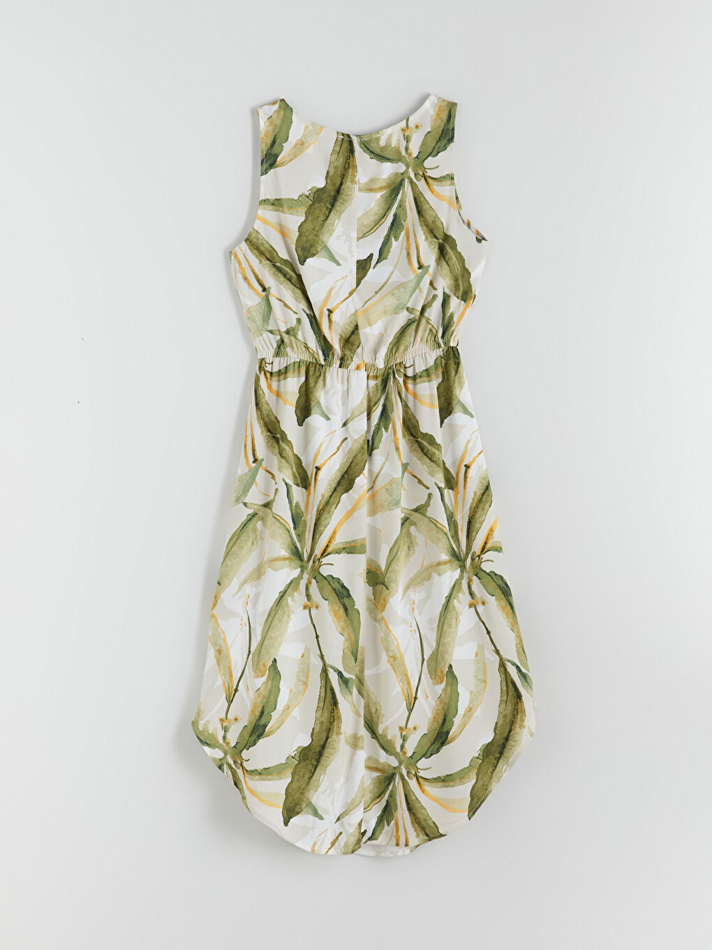 Дамска рокля с кръгло деколте, шарки и прилепнала талия-5