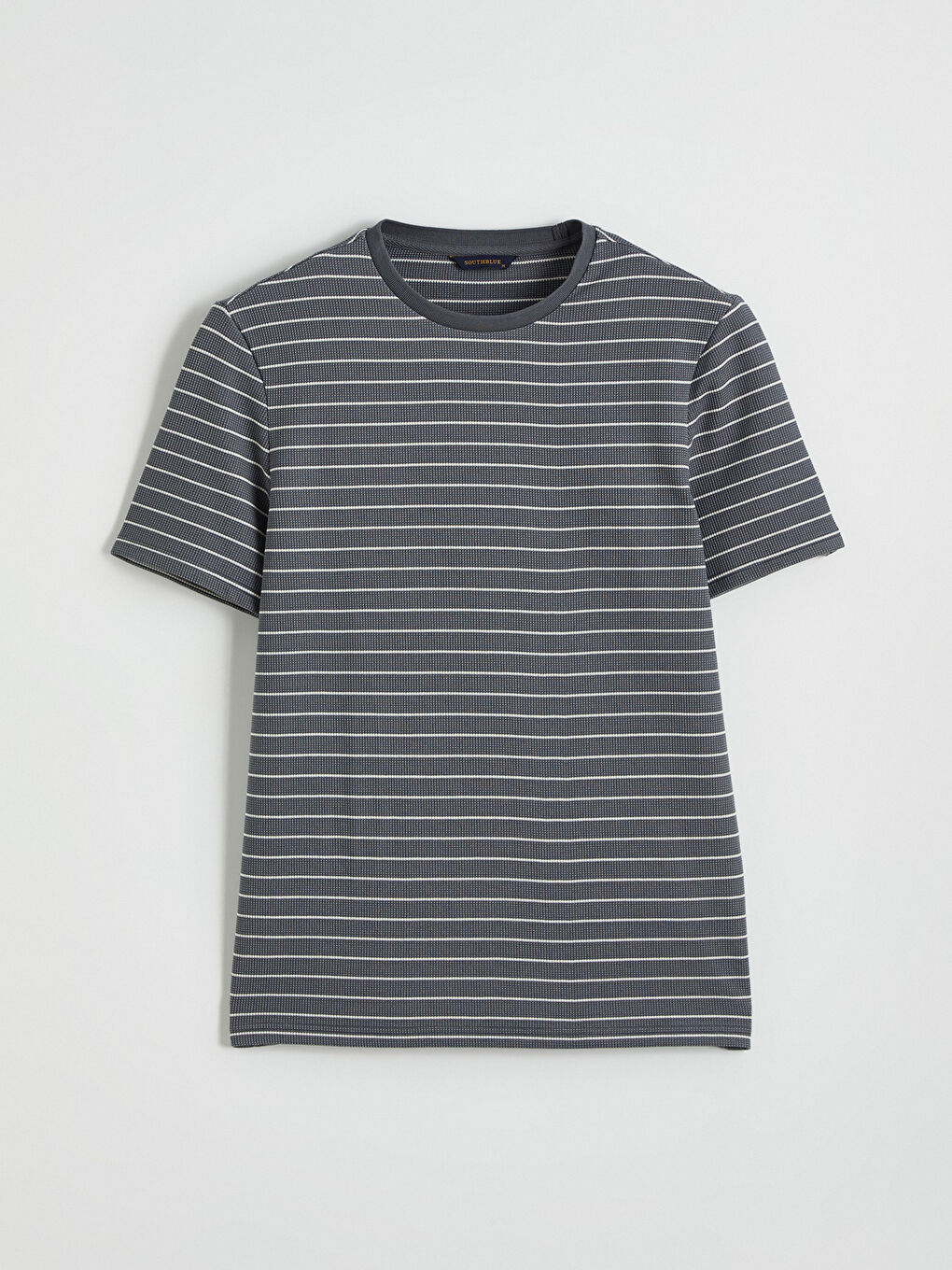 Мъжка тениска с райета и обло деколте-4