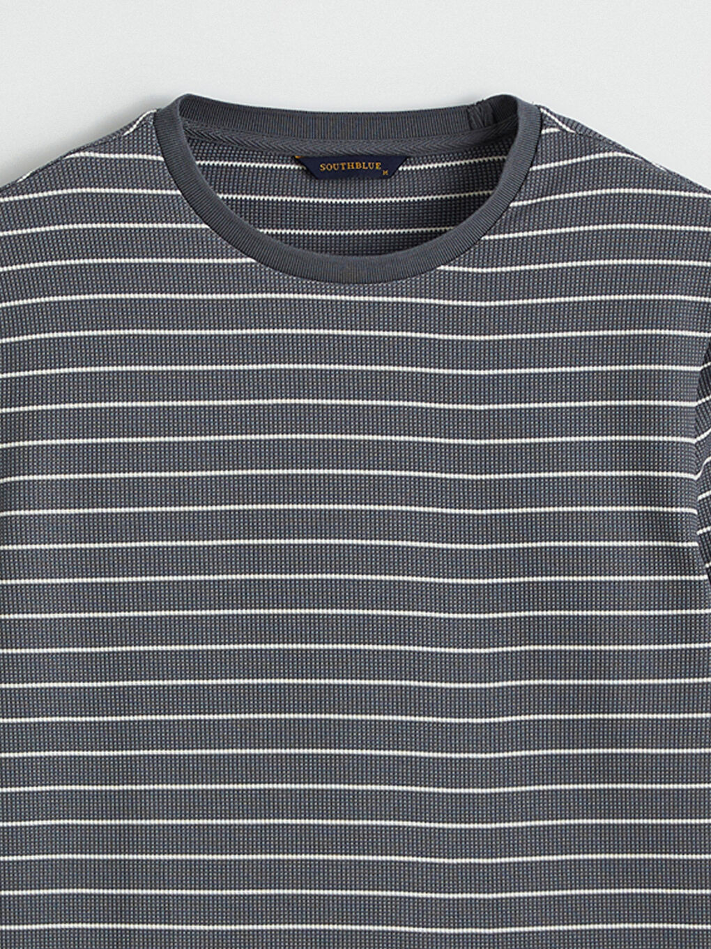 Мъжка тениска с райета и обло деколте-5