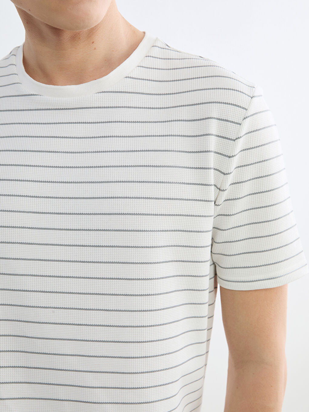 Men's Striped Crewneck T-Shirt-2
