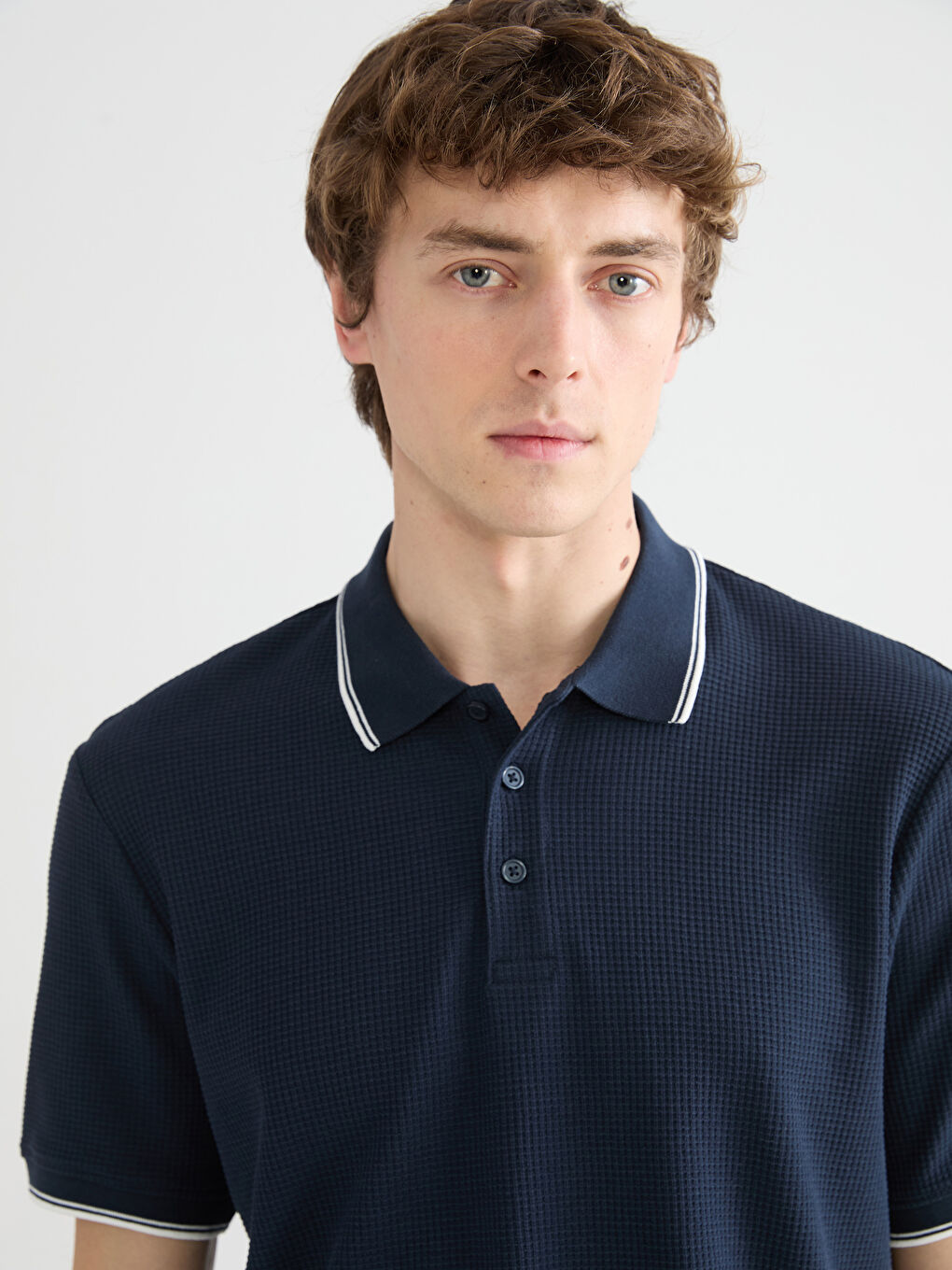 تیشێرت شینی تۆخ پیاو-2