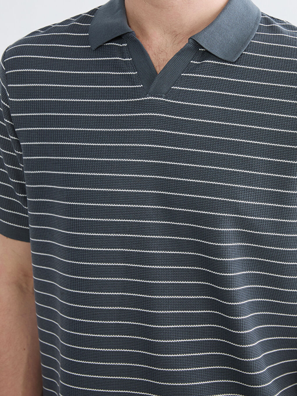 Antrasit Polo Yaka Çizgili Tişört-2