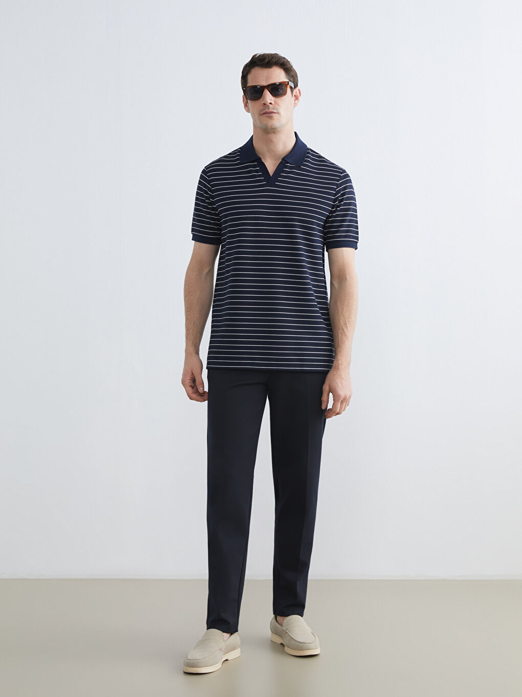 Lacivert Polo Yaka Çizgili Tişört-1