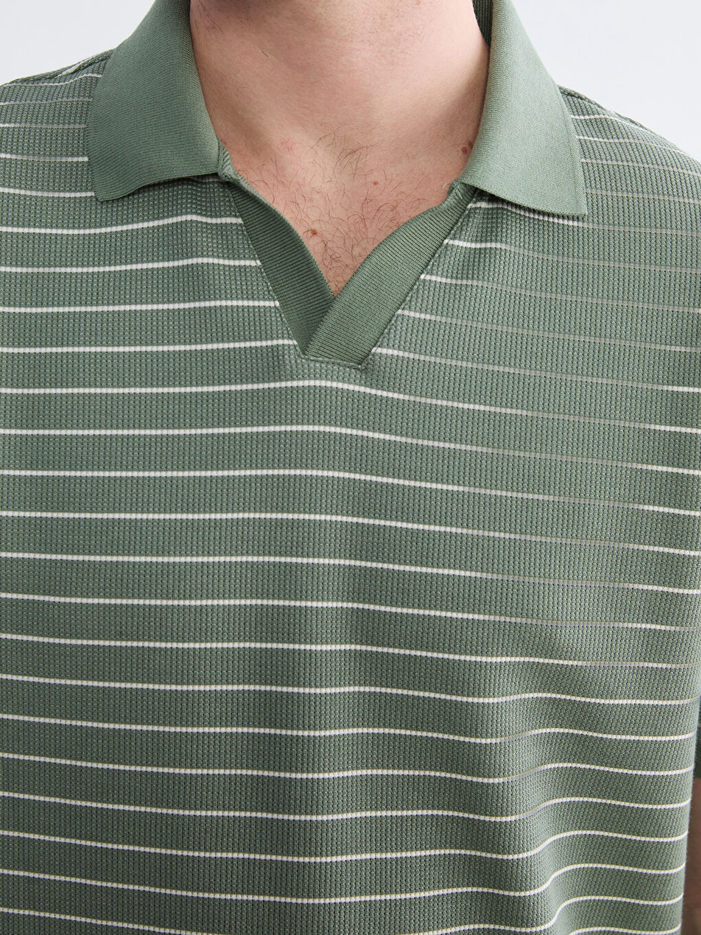 Yeşil Polo Yaka Çizgili Tişört-2