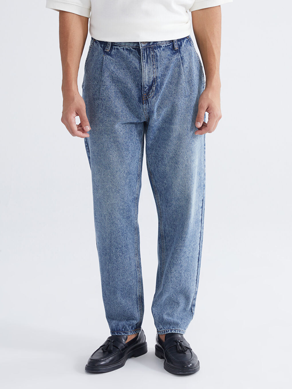 მამაკაცები მუქი ლურჯი ჯინსი-1