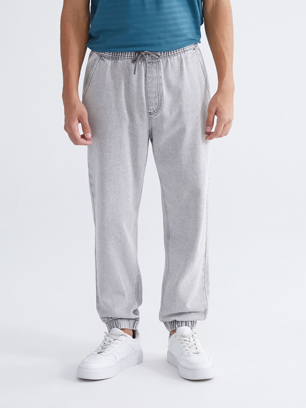 جينز رمادى رجال-1