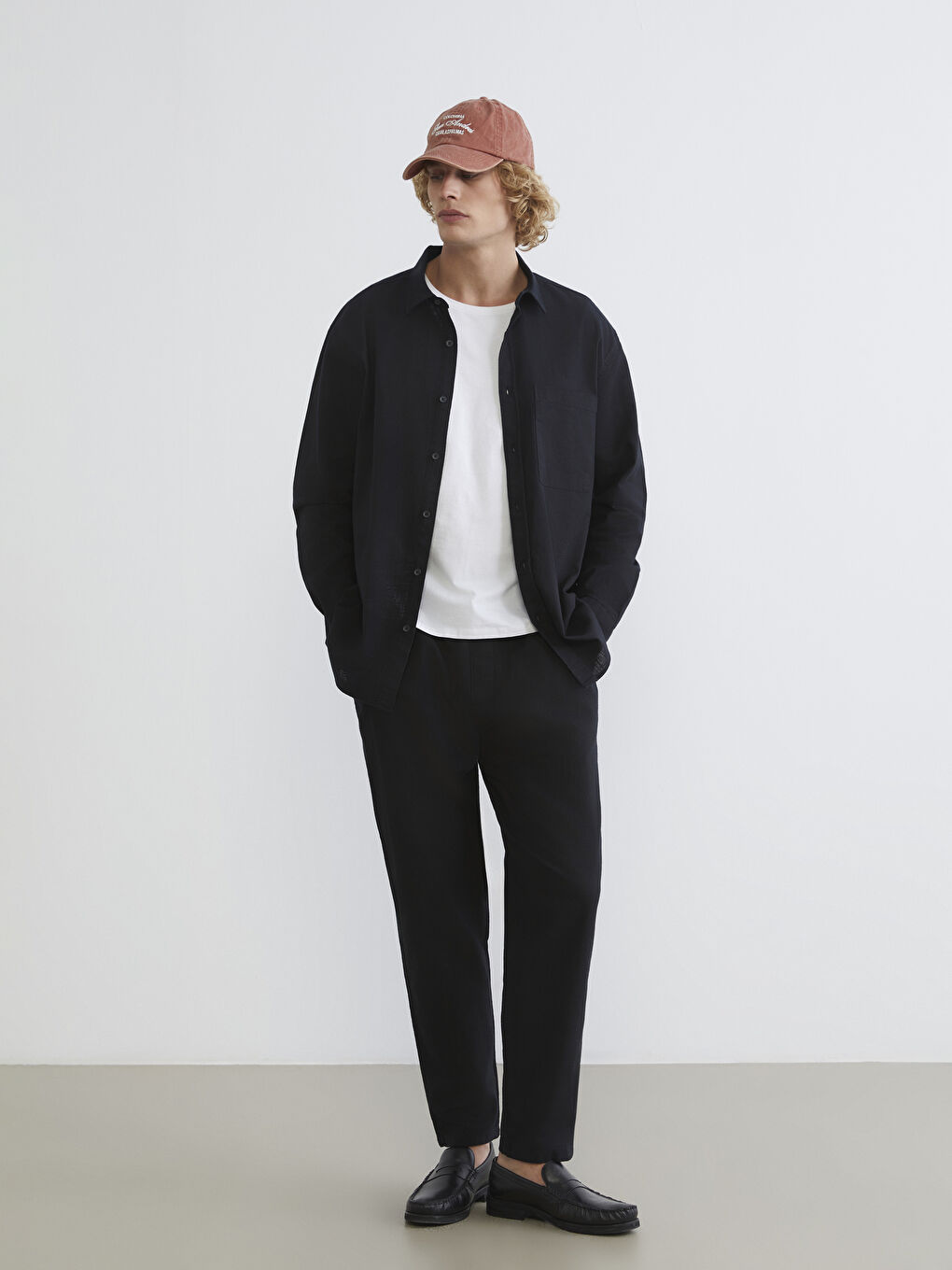 Siyah Regular Fit Erkek Keten Görünümlü Gömlek-5