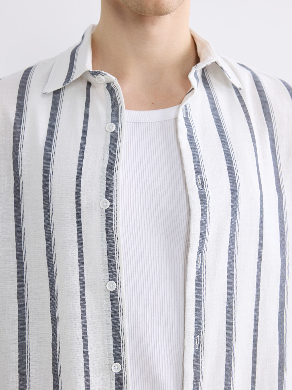 Lacivert Regular Fit Çizgili Keten Görünümlü Erkek Gömlek-2