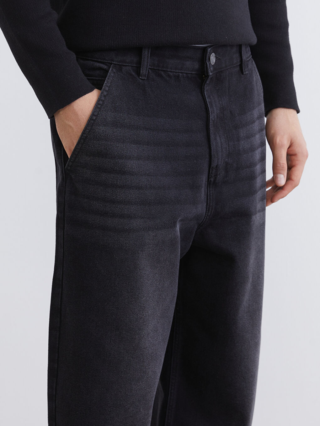 Men's Loose Fit Jeans-2