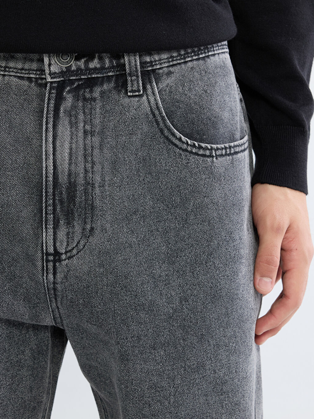 710 Loose Fit Men's Jean Trousers-2