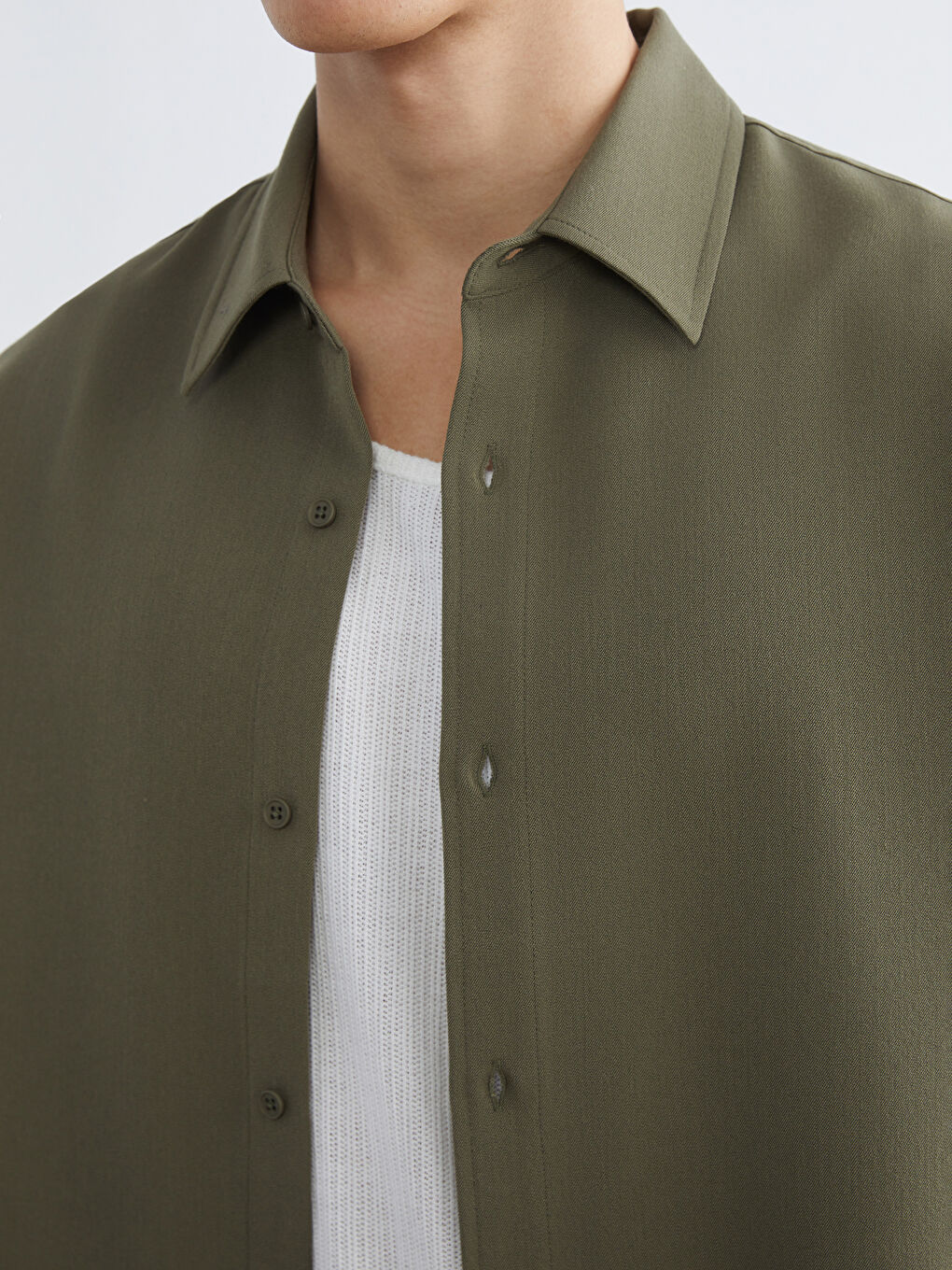 قميص رجال واسع شوية من قماش التويل-2