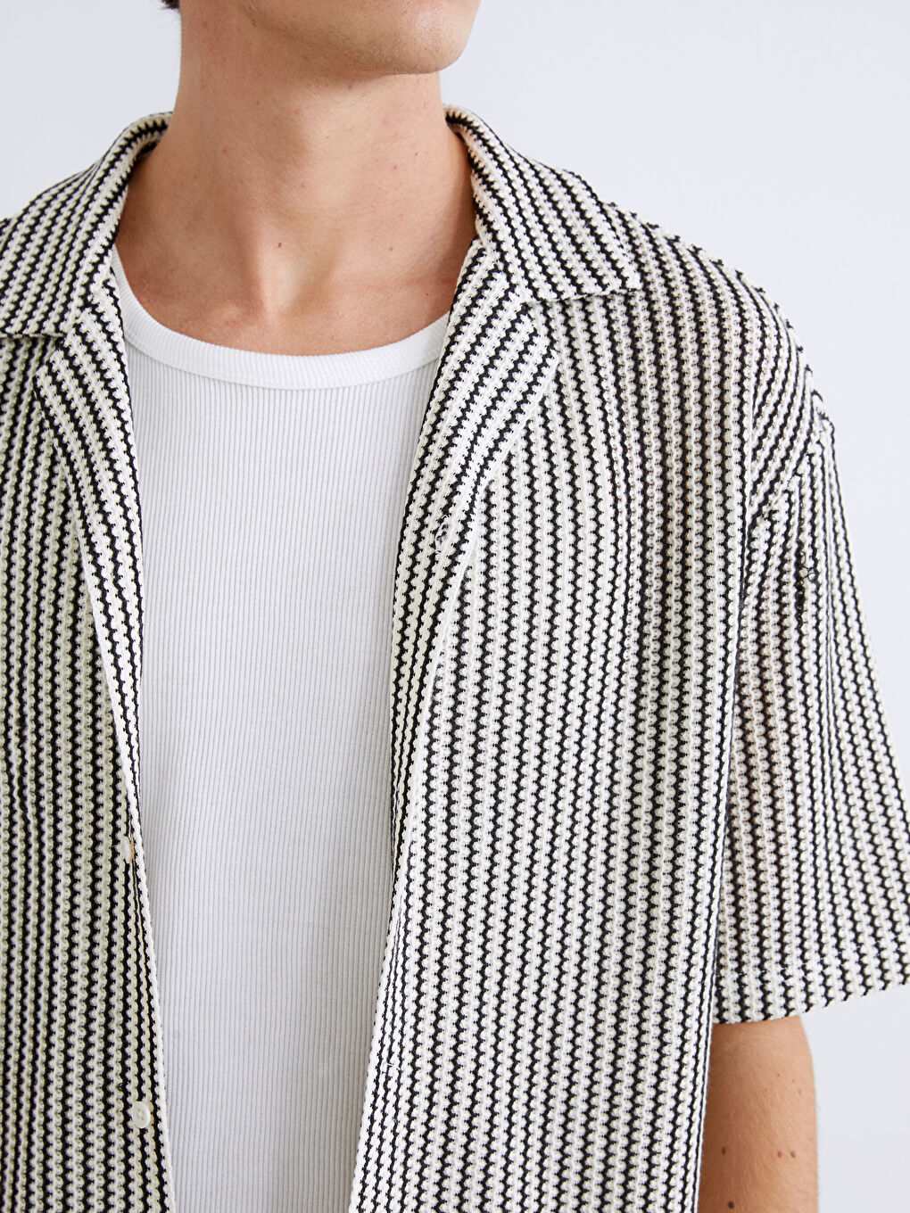 Loose Fit Striped Men's Shirt-2