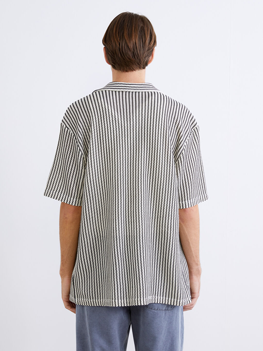 Loose Fit Striped Men's Shirt-3