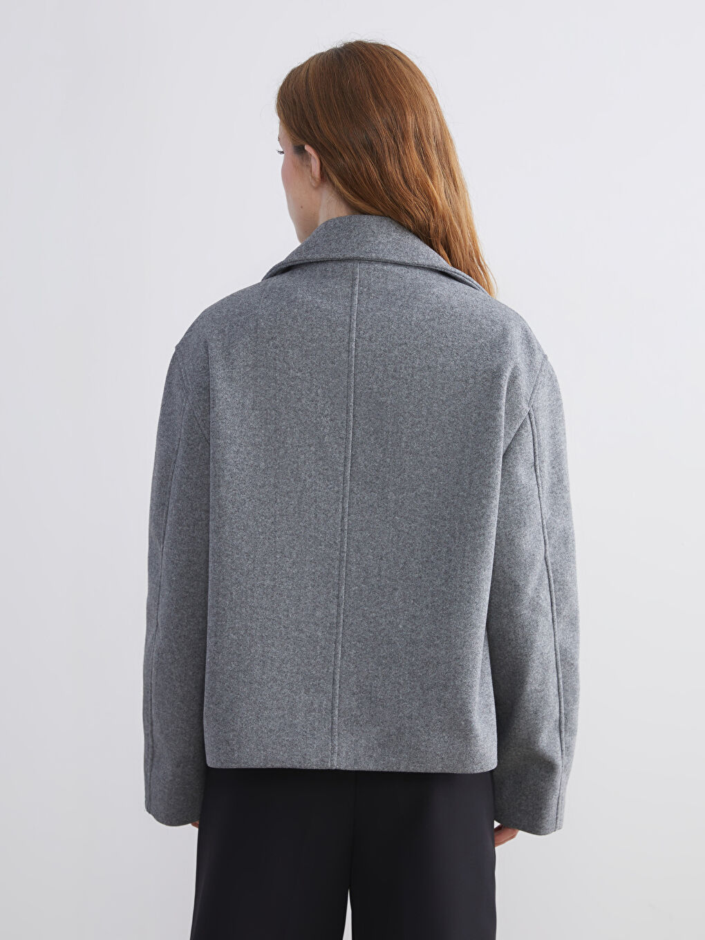 پۆشاکی سەرەوەی پشمی تێکەڵاو خۆڵه‌مێشی ژن-4