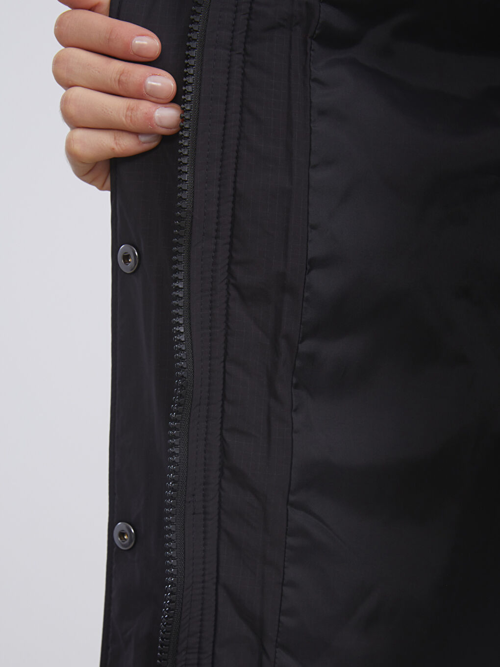 Siyah Kapüşonlu Kapitone Oversize Kadın Şişme Mont	-3