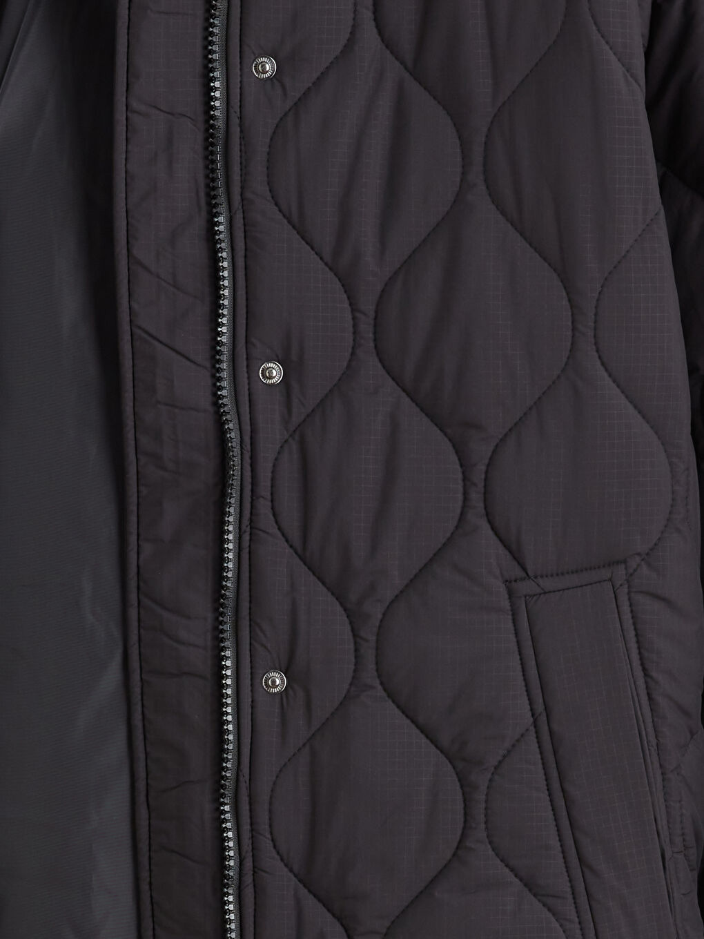 Siyah Kapüşonlu Kapitone Oversize Kadın Şişme Mont	-6