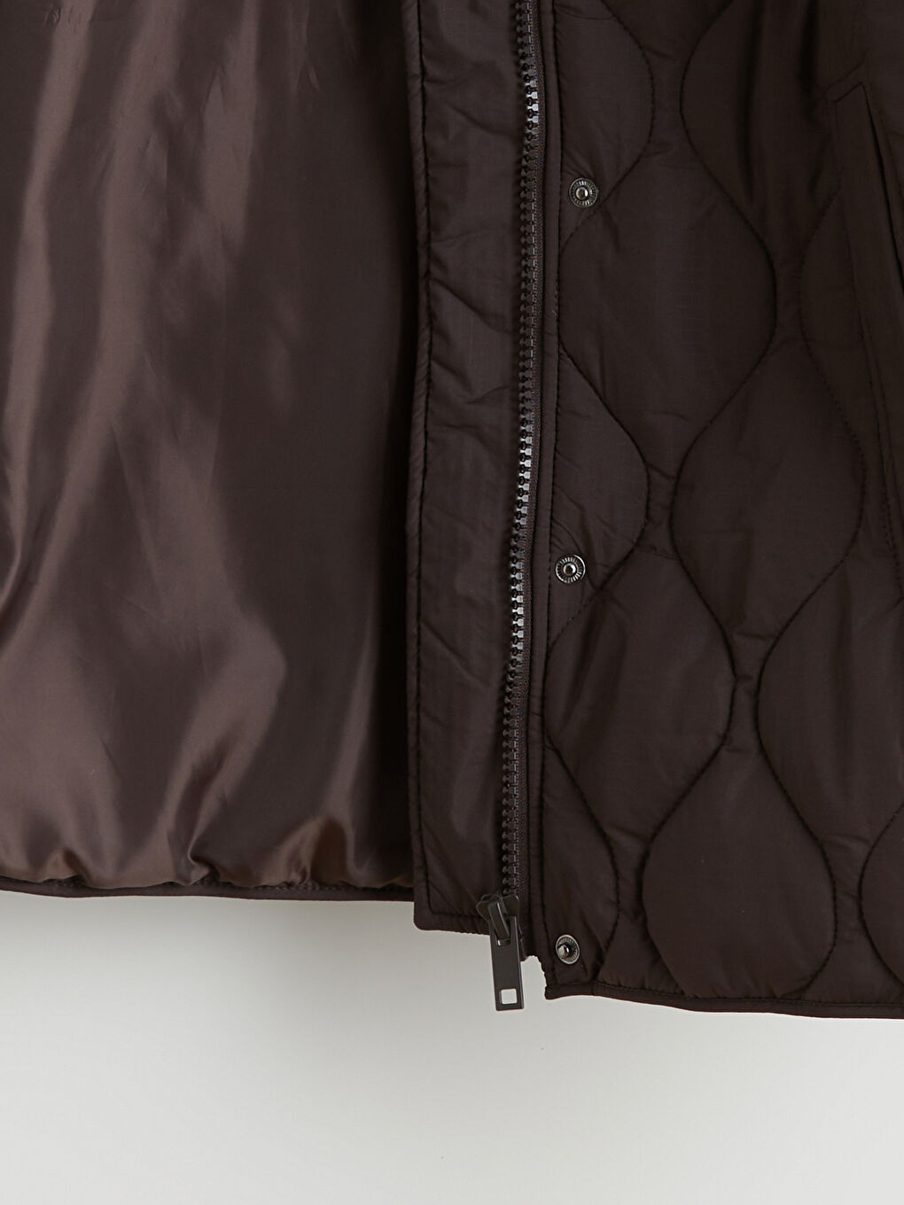 Kahverengi Kapüşonlu Kapitone Oversize Kadın Şişme Mont	-6