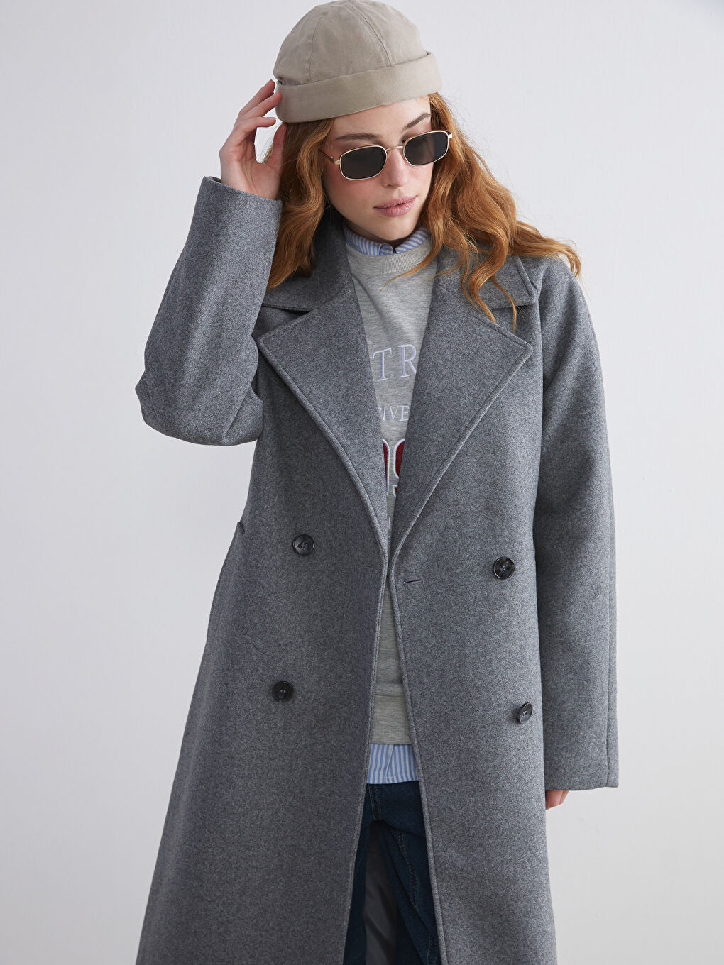 Gri Beli Kemerli Kruvaze Yaka Kadın Kaşe Kaban-1