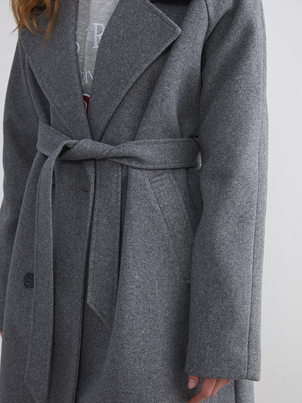 Gri Beli Kemerli Kruvaze Yaka Kadın Kaşe Kaban-2