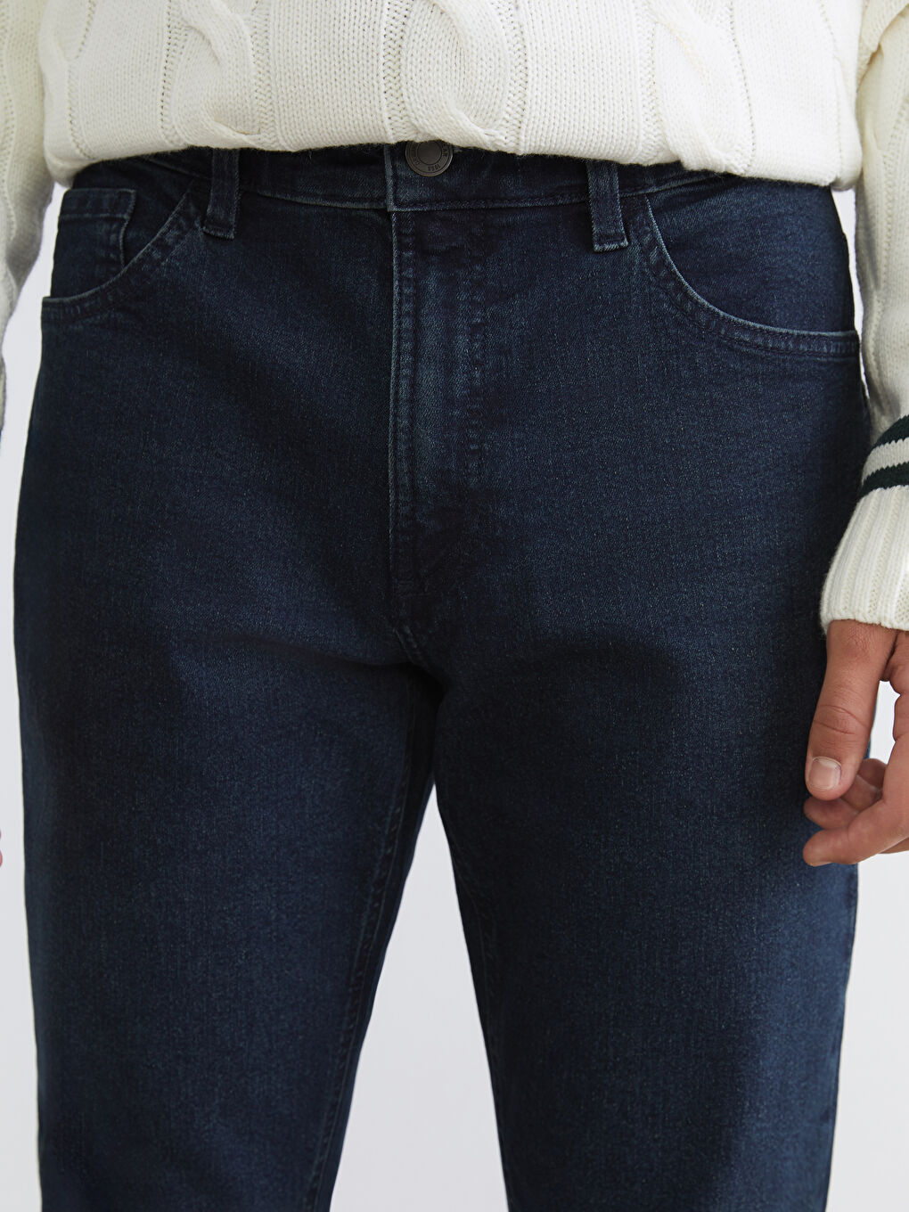 მამაკაცები მუქი ლურჯი ჯინსი-2