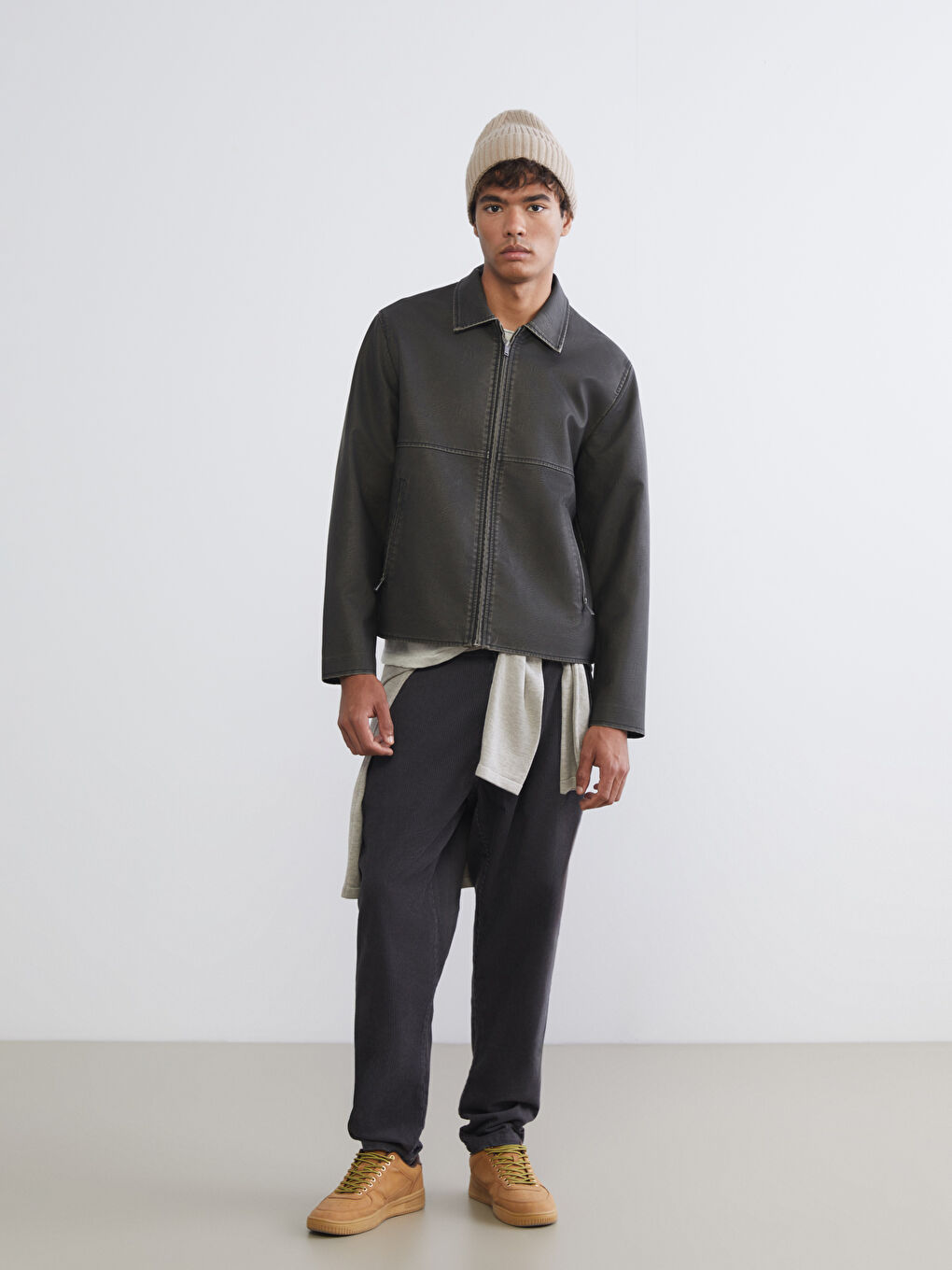 Мъжко яке от изкуствена кожа с класическа кройка-1