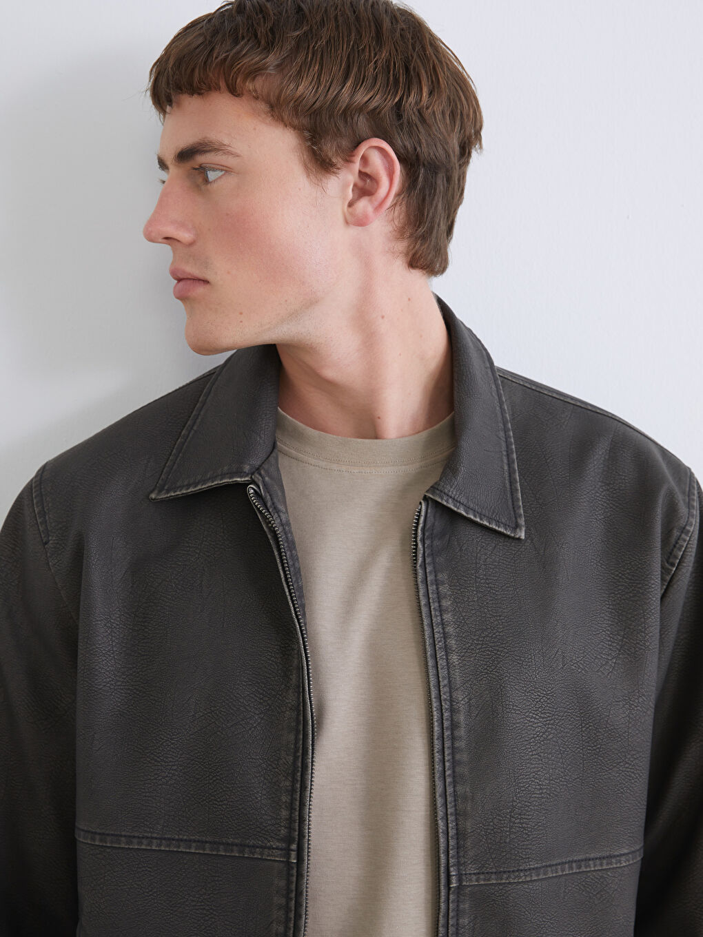 Siyah Standart Kalıp Erkek Deri Görünümlü Mont-2