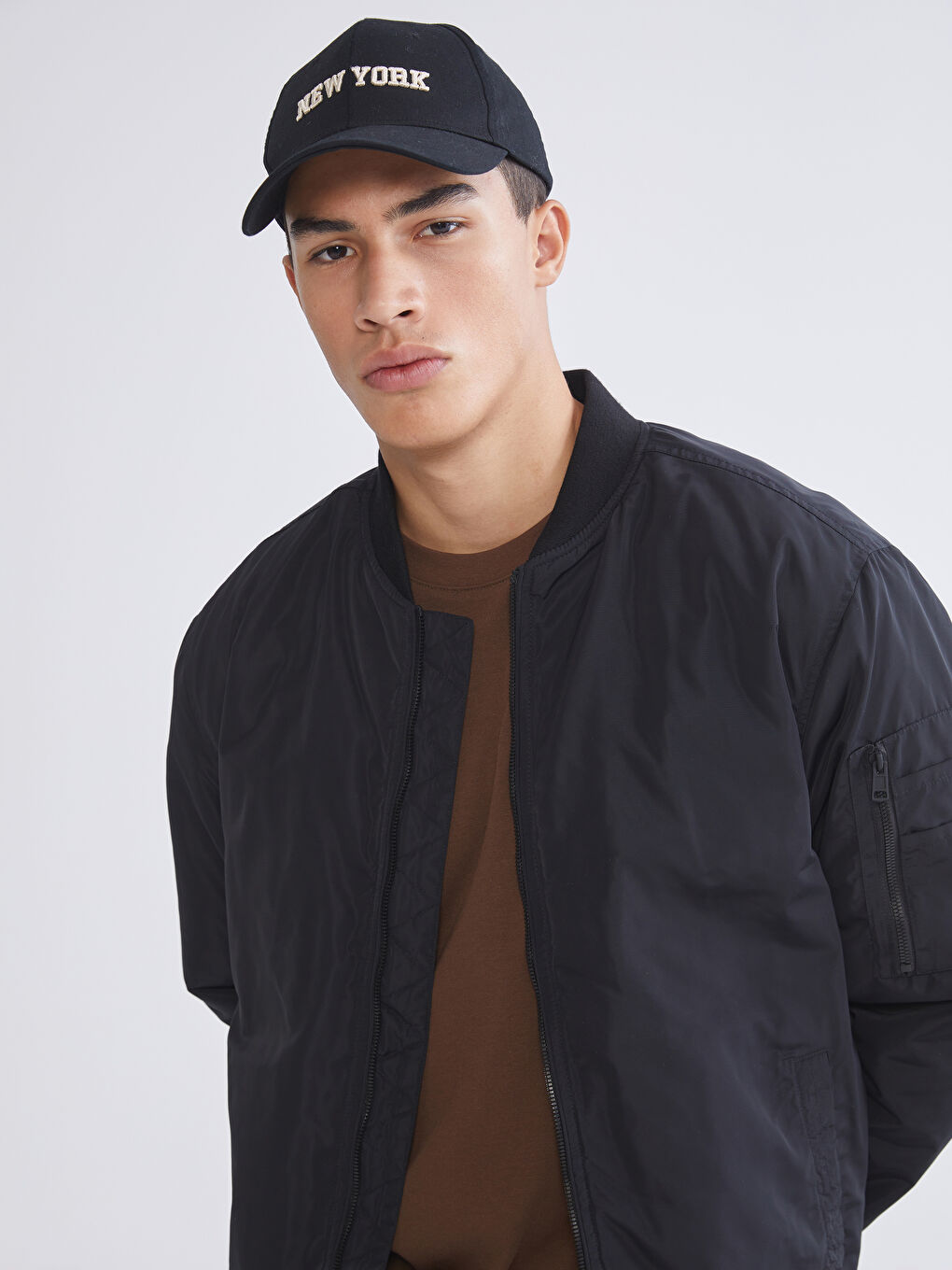 Siyah Standart Kalıp Kolej Yaka Erkek Mont