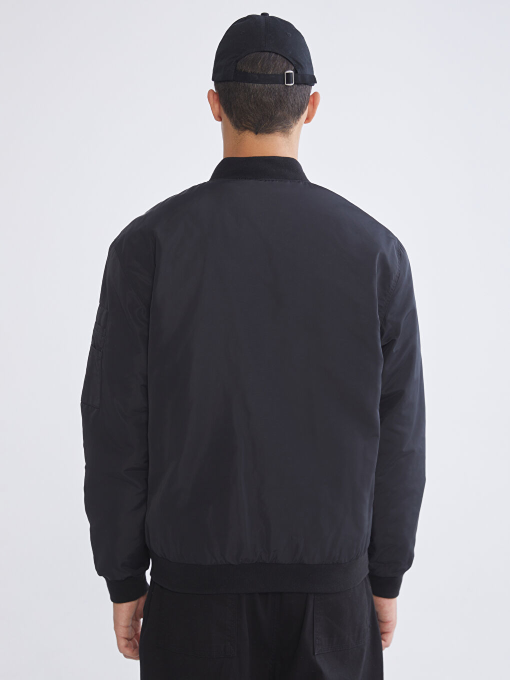 Siyah Standart Kalıp Kolej Yaka Erkek Mont-3