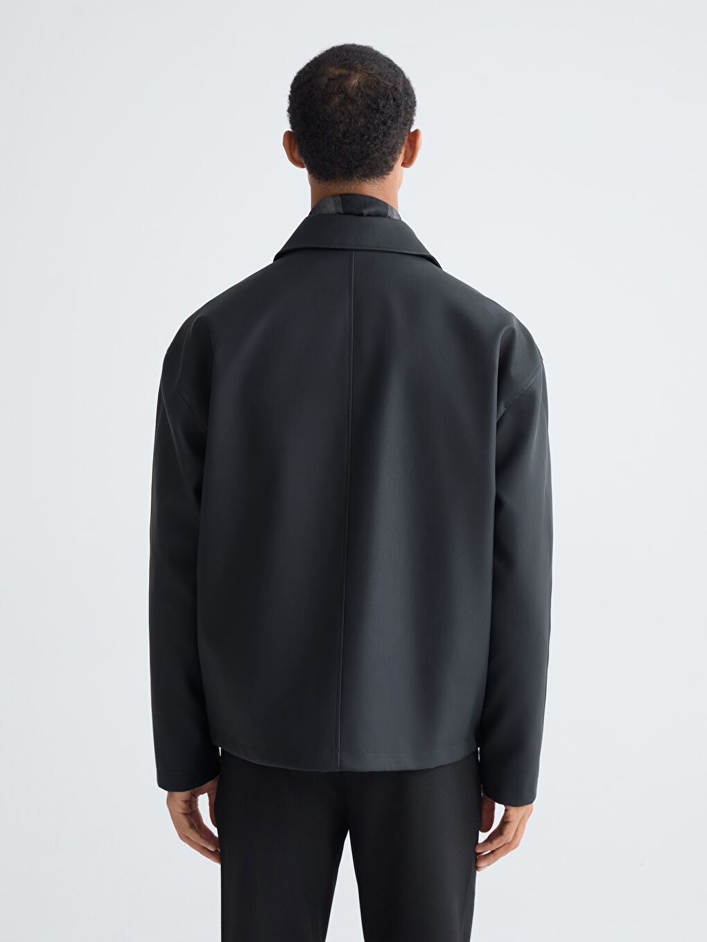 Siyah Standart Kalıp Erkek Deri Görünümlü Mont-4