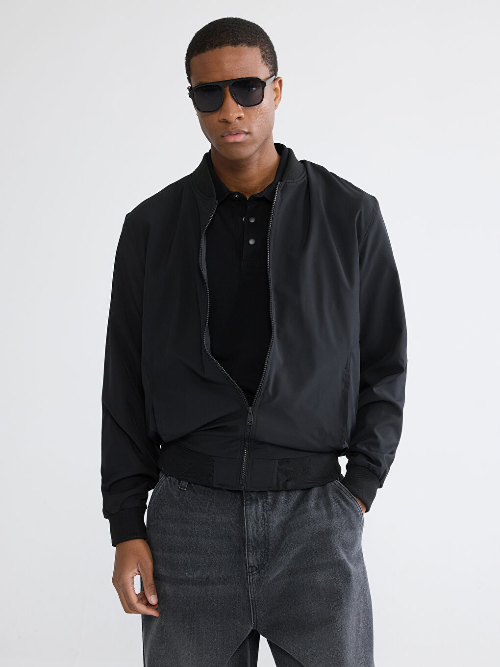 Siyah Standart Kalıp Kolej Yaka Erkek Mont