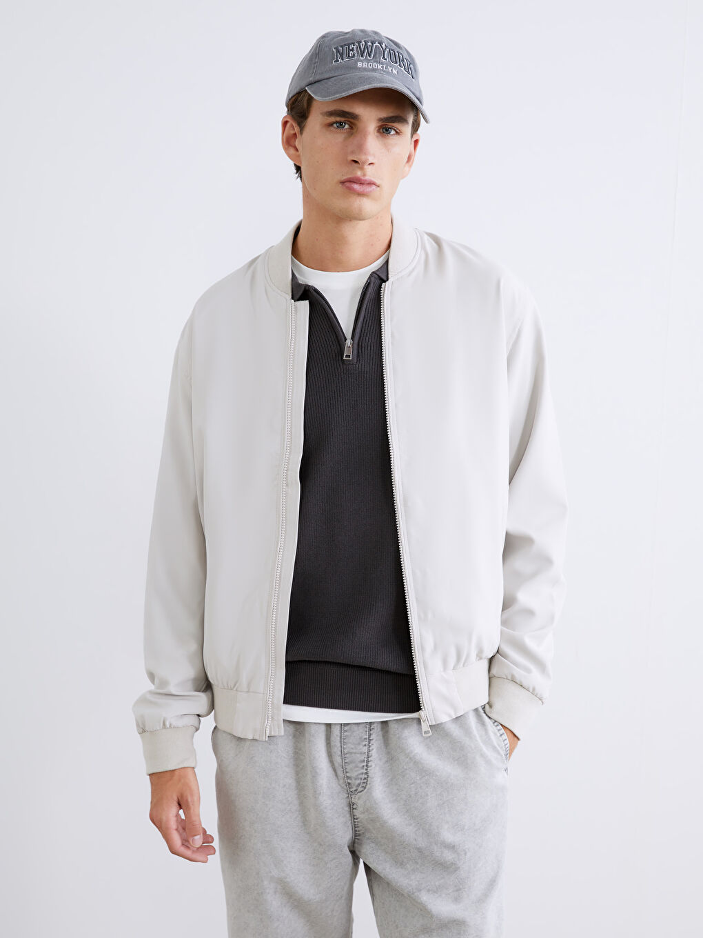 Bej Standart Kalıp Kolej Yaka Erkek Mont