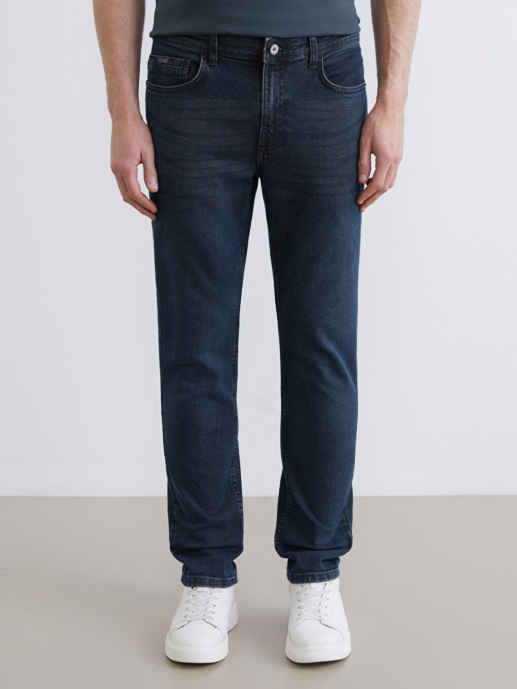 750 Slim Fit Men's Jeans-1