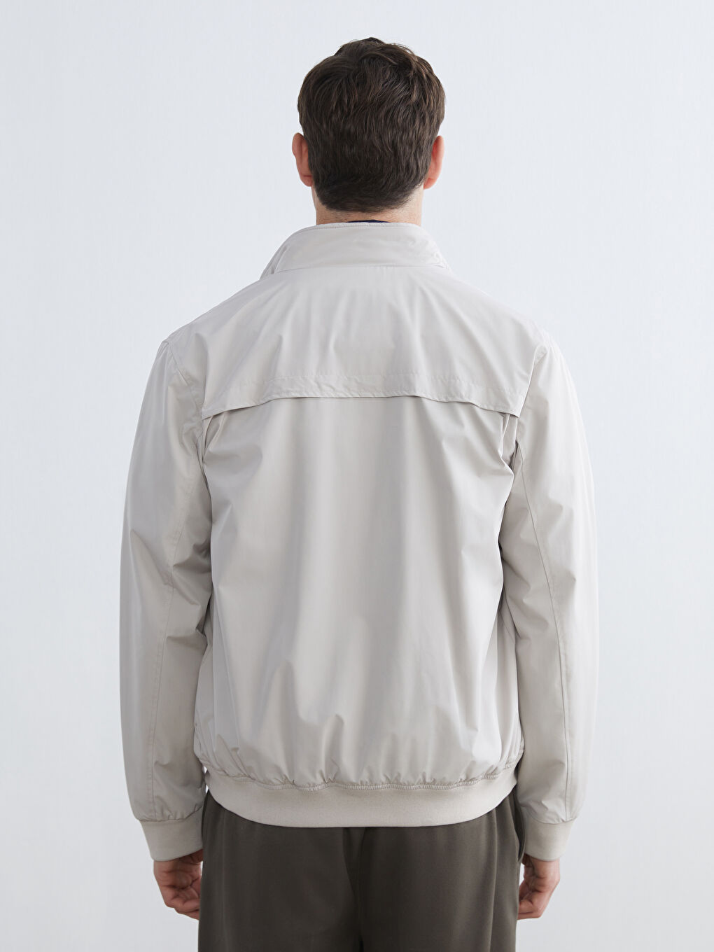 Gri Standart Kalıp Dik Yaka Erkek Mont-4