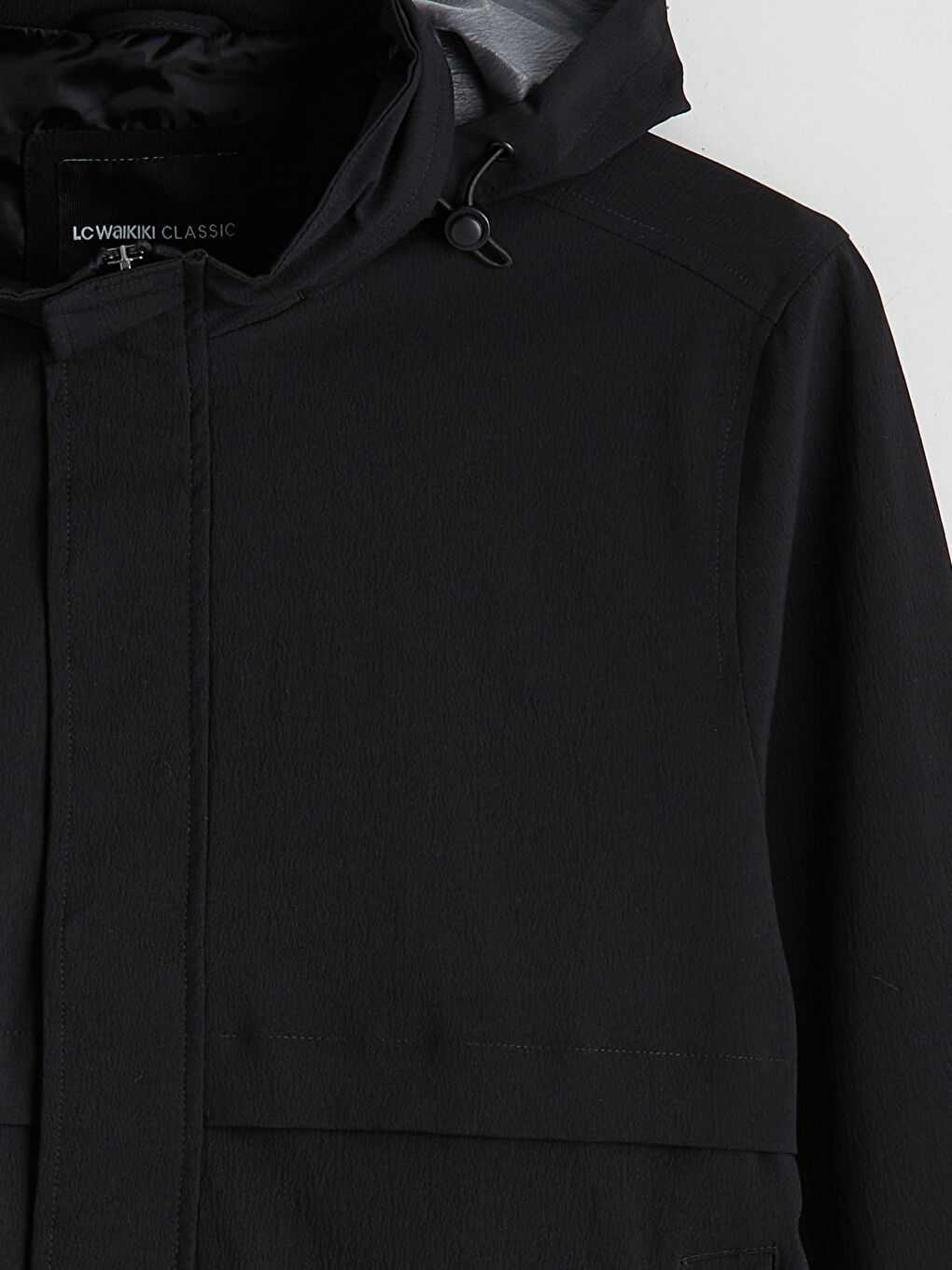 Siyah Standart Kalıp Kapüşonlu Erkek Mont-8